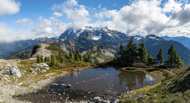 Small mountain lake at Tabletop Mountain, Mt. Shuksan with snow and glacier, Mt. Baker-Snoqualmie National Forest, Washington, USA