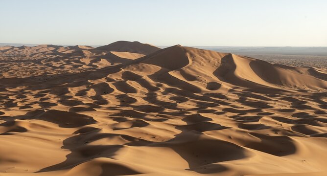 Sand dunes in the desert, dune landscape Erg Chebbi, Merzouga, Sahara, Morocco