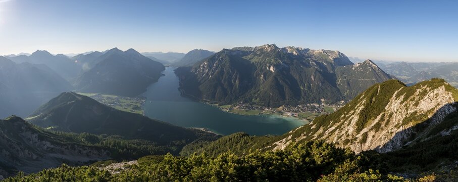 Mountain panorama from B&auml;renkopf, Achensee, left Lake Seebergspitze and Seekarspitze, right Rofan Mountains, Tyrol, Austria