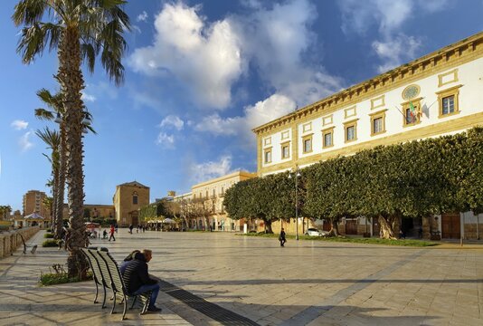 Piazza, square, Scandaliato, historic center of the city, right town hall, also Palazzo di Citt&agrave;, 17th century, old town, Sciacca, port city, thermal spa, Agrigento Free Community Consortium, Sicily region, Italy, Mediterranean