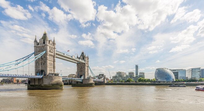 Tower Bridge over the Thames, Southwark, London, England, Great Britain
