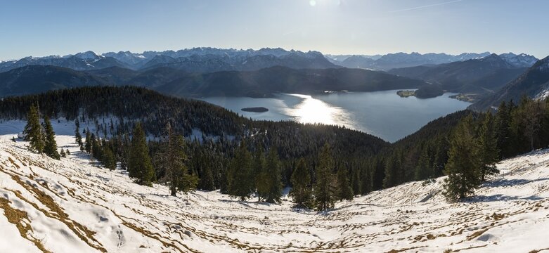 Panorama, view from the Jochberg to the Walchensee in winter with snow, Alpine foothills, Upper Bavaria, Bavaria, Germany