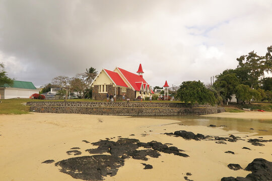 Chiesa Notre-Dame Auxiliatrice de Cap Malheureux a Mauritius, Africa orientale.