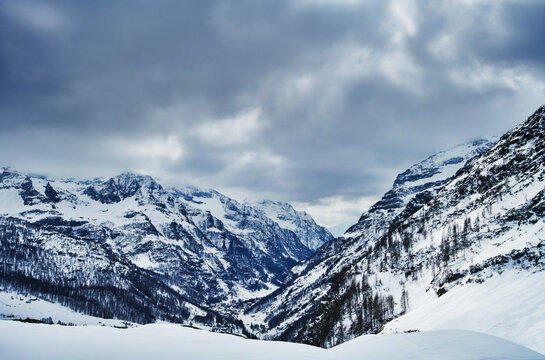 Monterosa ski area of the Italian alps overlooking Val d'Ayas, Gressoney Valley, or Alagna Valsesia, Italy, Europe
