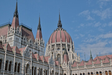 Obraz premium architecture detail of the ornate neo-gothic Hungarian parliament building in Budapest, Hungary 