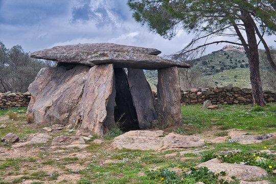 The Dolmen de la Creu d&rsquo;en Cobertella, close to the town of Roses, one of the largest in Catalonia, Spain, constructed between 3500  and 3000 BC
