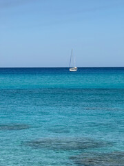 Obraz premium Beautiful cozy Yacht on the horizon in the sea in Greece.