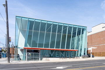 Naklejka premium Toronto, ON, Canada - May 4, 2026: Avenue Station entrance on the Eglinton Crosstown LRT (Line 5) in Toronto, ON, Canada, in 2026. The Eglinton Crosstown LRT is a new rapid transit line in Toronto.