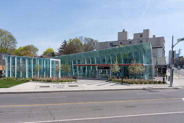 Naklejka premium Toronto, ON, Canada - May 4, 2026: Chaplin Station entrance on the Eglinton Crosstown LRT (Line 5) in Toronto, ON, Canada, in 2026. The Eglinton Crosstown LRT is a new rapid transit line in Toronto.