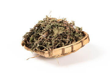 Dried dandelion leaves for herbal tea © zhikun sun