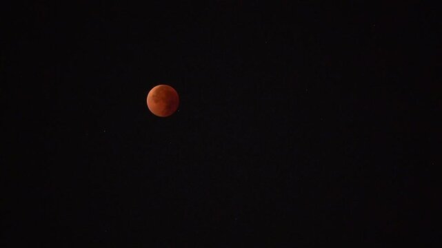 Timelapse of the Red Moon 3