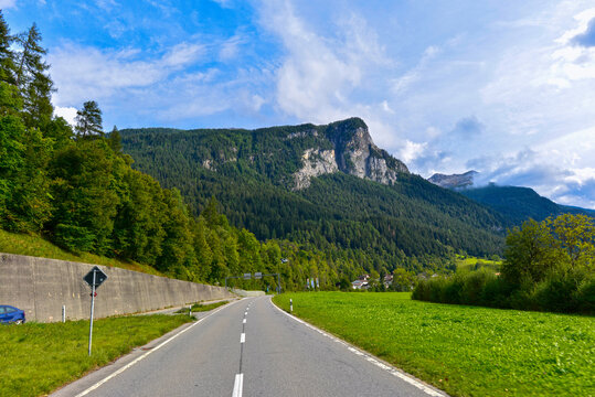 Viamalastrasse H13 vor Zillis-Reischen in Graub&uuml;nden (Schweiz)