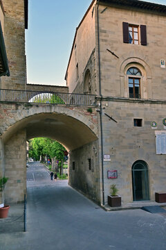 Sansepolcro, vie, case ed edifici del centro storico; Arezzo, Toscana, Italia