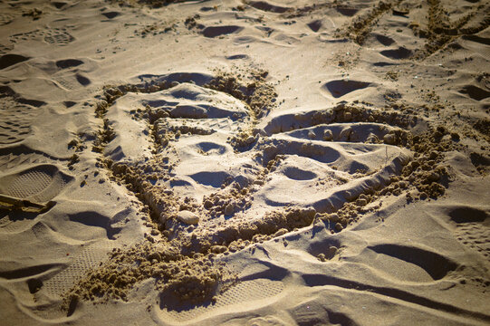cuore nella sabbia