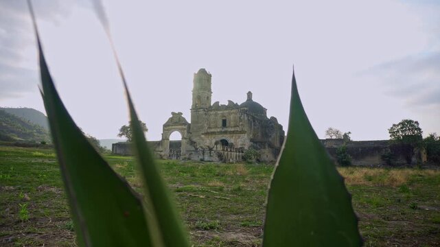 Abandoned ex hacienda Caxcantla in puebla mexico