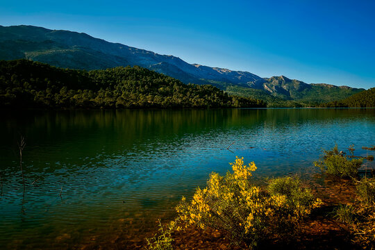 Embalse del Tranco, Valle del Guadalquivir, en el parque natural de Cazorla, Segura y Las Villas.