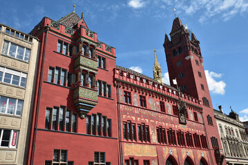 Façade décorée du Rathaus de Bâle. Suisse  © JFBRUNEAU