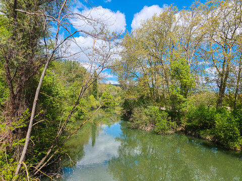Cauce del r&iacute;o Arga a su paso por la ciudad de Pamplona