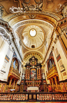 Interior of the Baroque style Chiesa di San Filippo Neri  built between 1675 and 1891 in Turin, Northern Italy, Europe