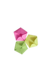 Obraz premium Flower bouquet with green leaves and pink flower