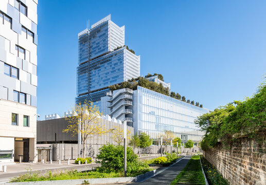 Paris, France - April 7, 2026: West view of the Tribunal de Paris (Courthouse of Paris) housed in a 38 storeys, 160 metres high building designed by italian architect Renzo Piano and achieved in 2017.