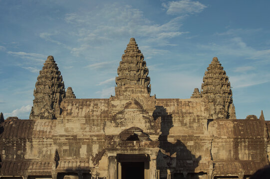 Sunrise view of ancient temple complex Angkor Wat Siem Reap, Cam