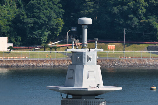 ESM antenna array on Italian Navy PPA frigate mast