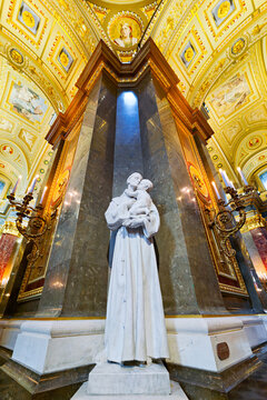 St. stephen's basilica cathedral in budapest hungary