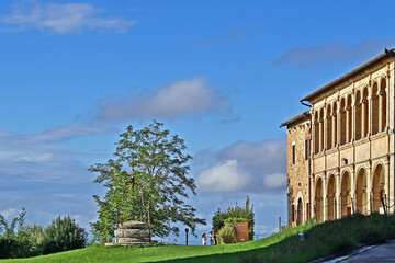 Naklejka premium Montepulciano, Casa Parrocchiale della Chiesa o Santuario della Madonna di San Biagio, Val d'Orcia, Toscana