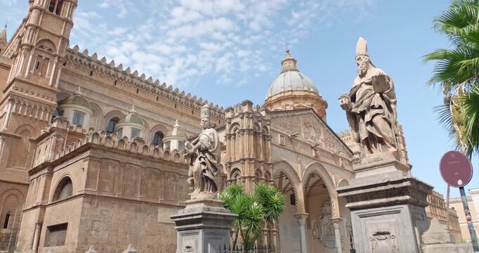 Cattedrale di Palermo, stunning cathedral with two statues out front, Sicily, 4k