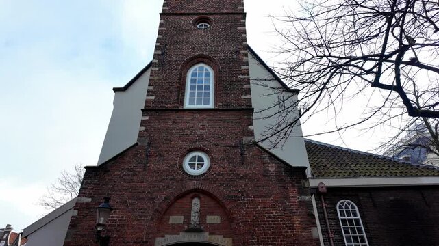 The Begijnhof Chapel, dedicated to Saint John and Saint Ursula, a Roman Catholic chapel - down up tilt