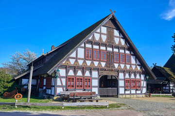 Obraz premium Beautiful traditional half-timbered house in Lower Saxony, Germany.