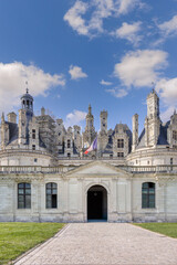 Fototapeta premium The Chateau de Chambord, in the Centre-Val de Loire region, is one of the most recognizable châteaus in the world due to its French Renaissance architecture.