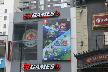 Naklejka premium exterior building and sign of EB Games located at 267 Yonge St, Toronto