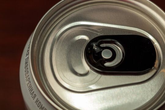 Aluminum beverage can top with pull tab opening mechanism for drinks
