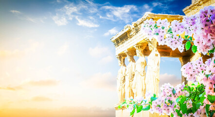 Naklejka premium details of Erechtheion temple in Acropolis of Athens with flowers, Greece, web banner format