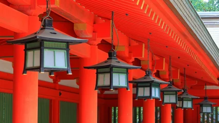 Fototapete Rot Shrine architecture and hanging lanterns  © 正 田辺