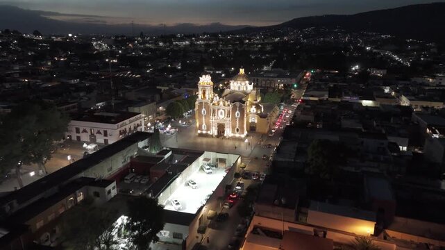 Iglesia de San Jos&eacute;, Tlaxcala, M&eacute;xico. Video Cinematogr&aacute;fico de Noche con Dron (6)
