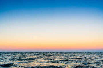 Obraz premium gradient sky over ocean