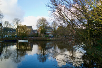 Fototapeta premium Quiet winter morning by the canal in Amsterdam Zuid district, Netherlands