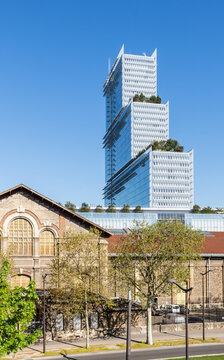 Paris, France - April 7, 2026: South view of the "Tribunal de Paris" (Courthouse of Paris) housed in a 38 storeys, 160 metres high building designed by italian architect Renzo Piano, achieved in 2017.