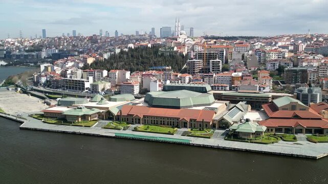 Halic Congress Center in Istanbul Turkey, clockwise rotation