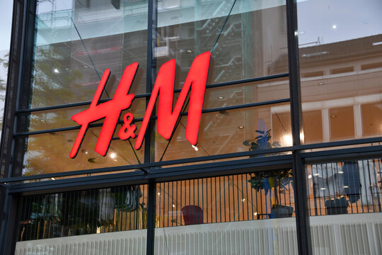 Essen, North Rhine-Westphalia, Germany - May 15, 2024: H and M, Hennes Mauritz shop in Dusseldorf, Germany - H M is a multinational swedish clothing-retail company