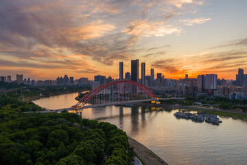 Naklejka premium Night view of Wuhan, Hubei, China's city skyline and landmarks
