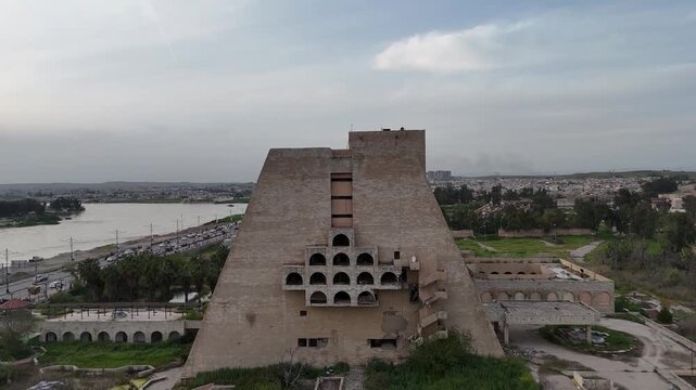 Nineveh Oberoi Hotel: Luxury riverside Mosul hotel blending heritage, elegance, comfort, and hospitality.