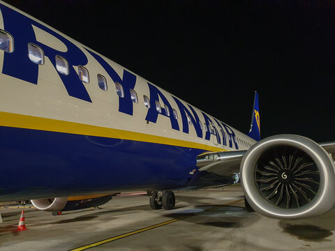 RyanAir Boeing 737-800 parked in Dublin