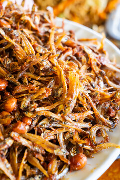 Teri Goreng , Indonesian crispy fried anchovies mixed with roasted peanuts. Popular Indonesian side dish.