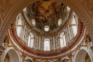 Obraz premium Vienna, Austria. Dome ceiling of Karlskirche with baroque fresco paintings