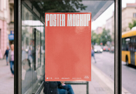 Paper Poster Mockup &ndash; Outdoor Branding Presentation (PSD)