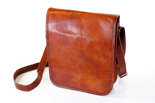 Brown leather shoulder bag